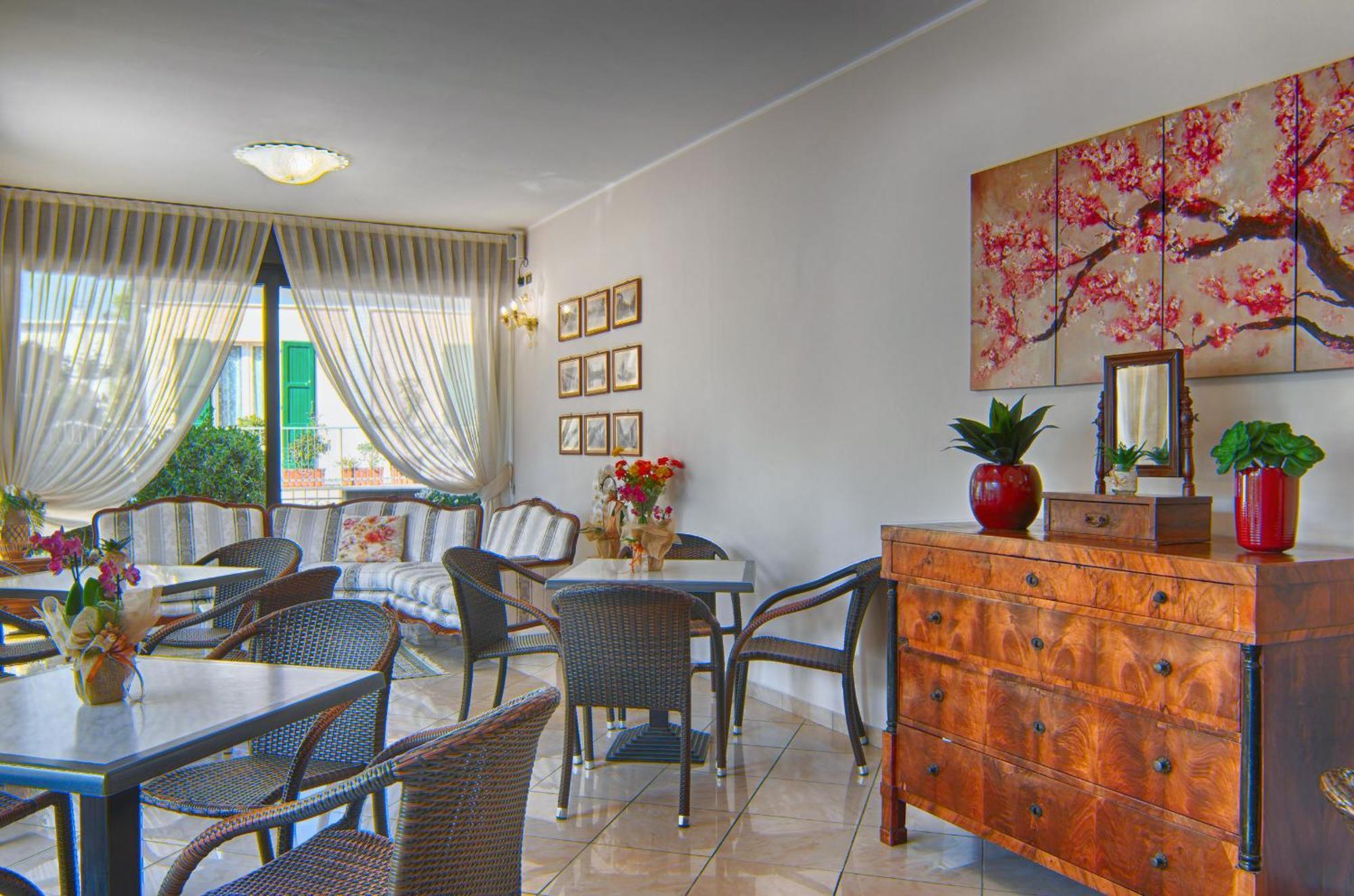 Villa Zavatta "B&B - Rooms & Apartments" Bellaria-Igea Marina Exterior foto