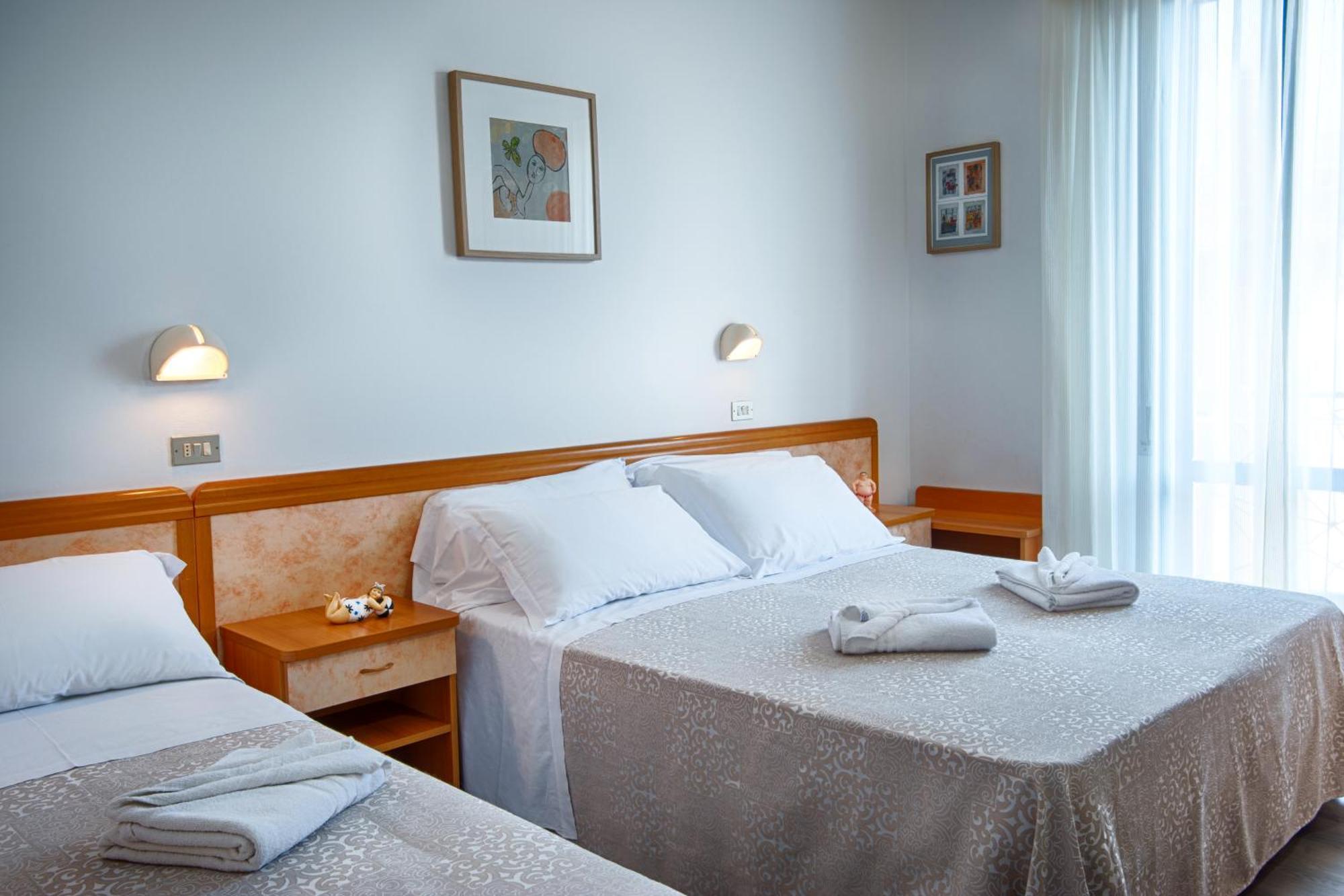 Villa Zavatta "B&B - Rooms & Apartments" Bellaria-Igea Marina Exterior foto